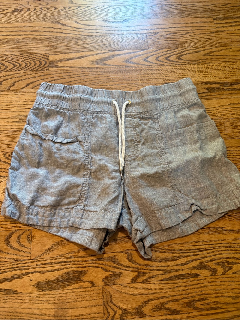 Athleta Cabo Linen 4” Shorts Grey Oatmeal